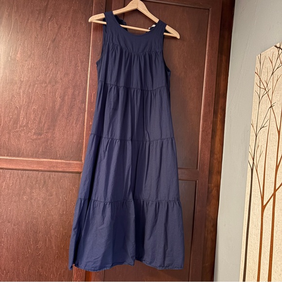 XiRENA Eva Midi Dress - Picture 2 of 4